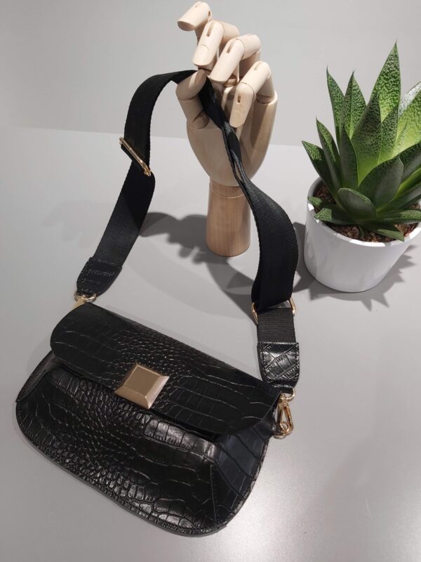 Black Croco Mara