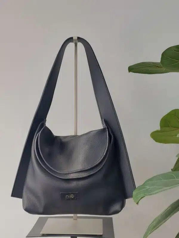 Δερμάτινη Μαυρη Τσάντα Black Aria