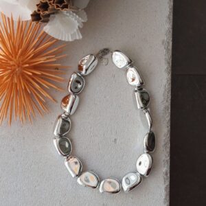 Statement necklace