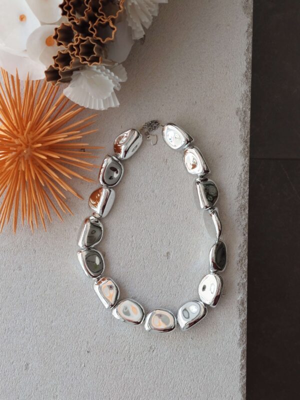 Statement necklace